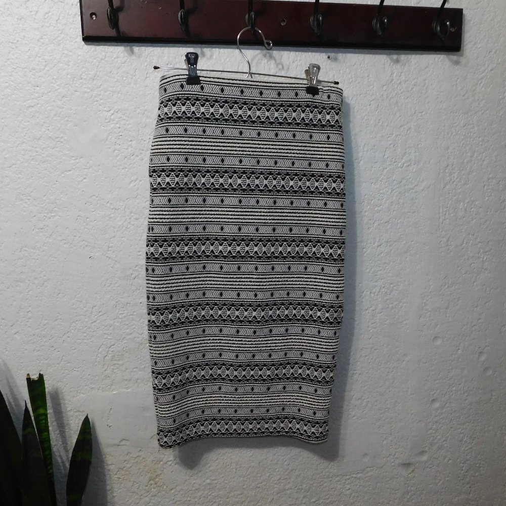 Adorable Tube Skirt Size Small